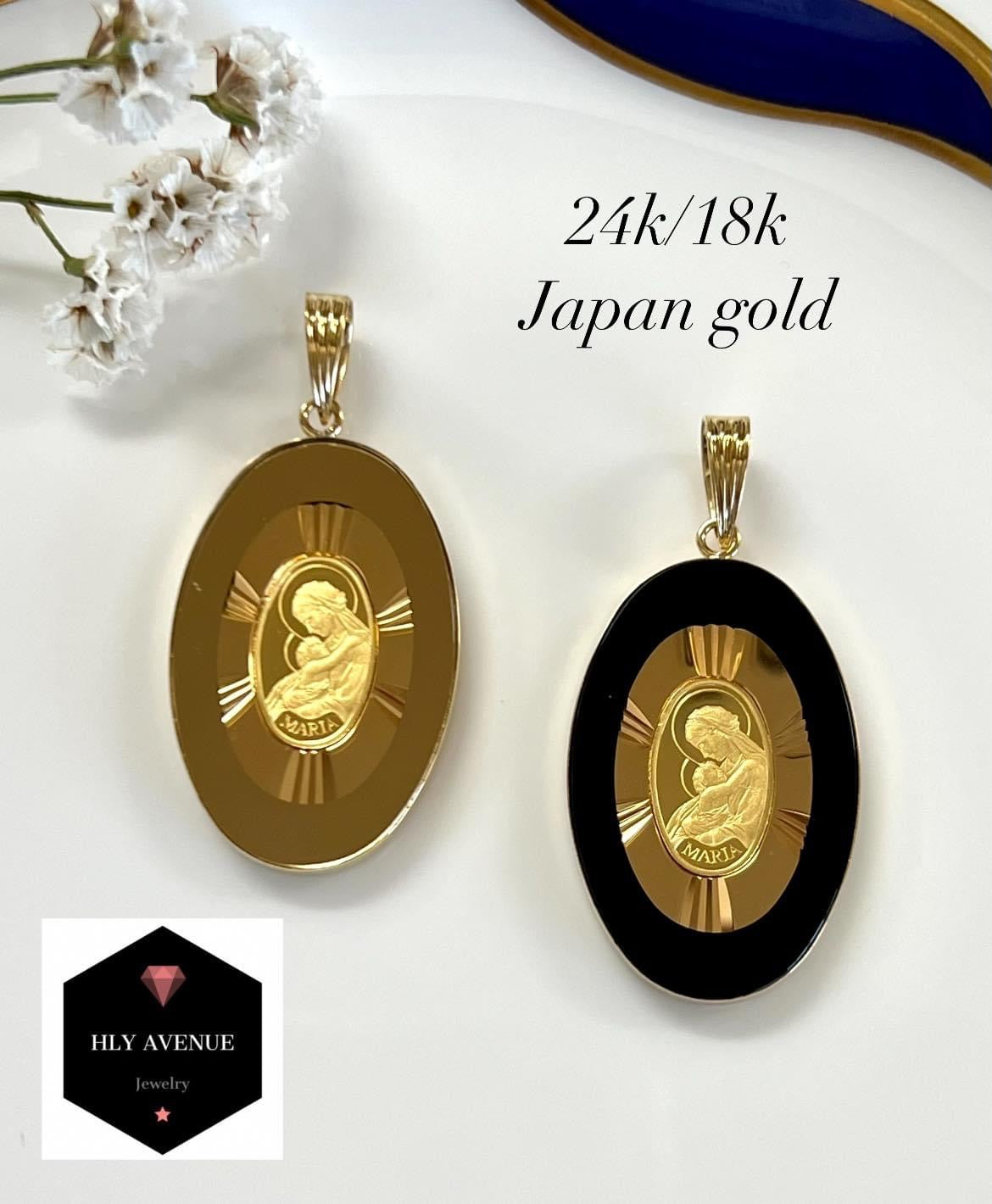 24k/18k W/ Glass Maria Pendant (Black)