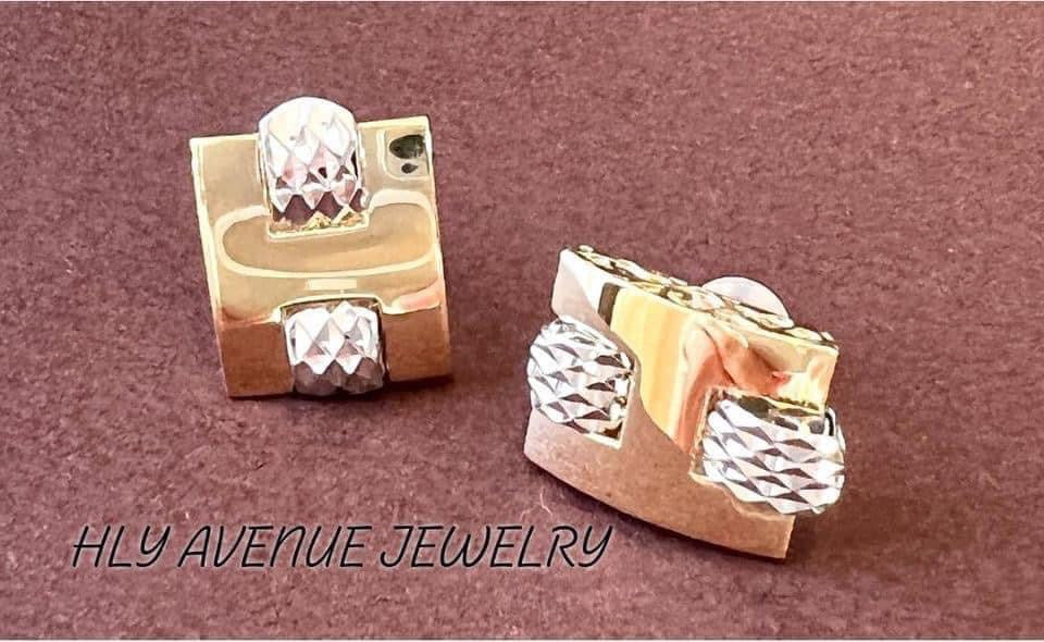 18k “H” WG/YG Combination Stud Earrings