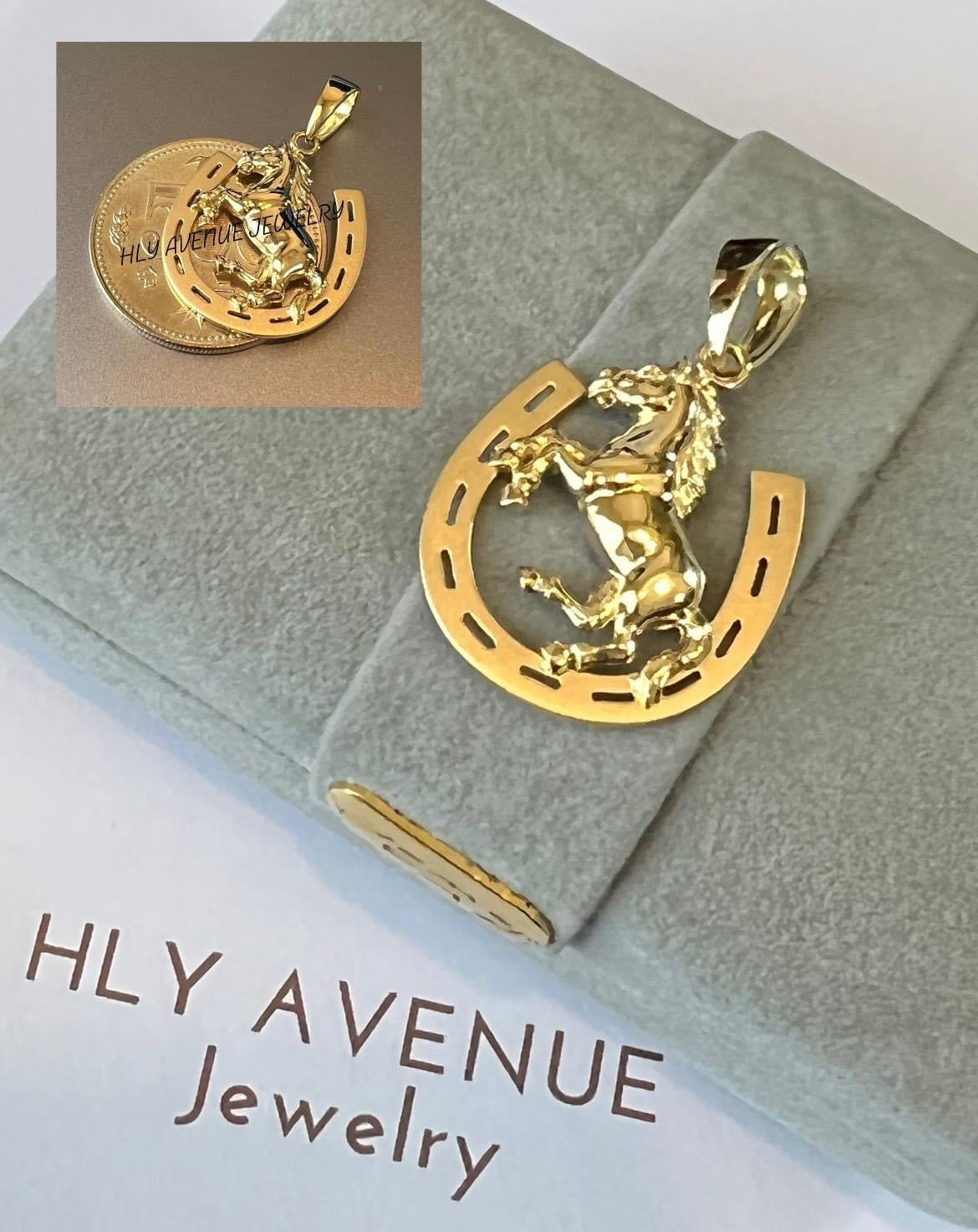 18K Japan Gold Horseshoe Pendant Top