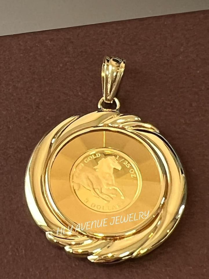 24k/18k Frame Japan Gold Reversible Medallion Pendant