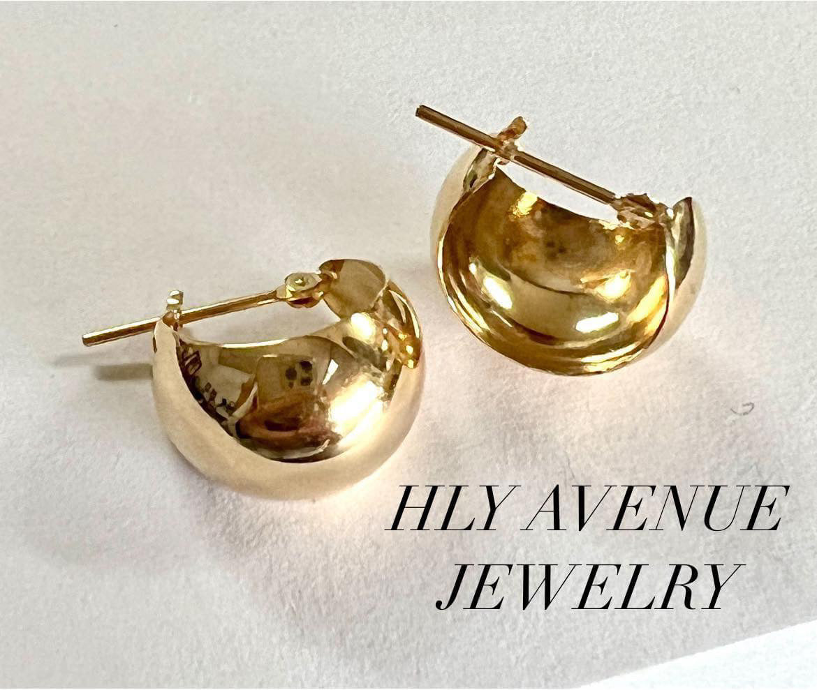 18K Yellow Gold Huggy Earrings