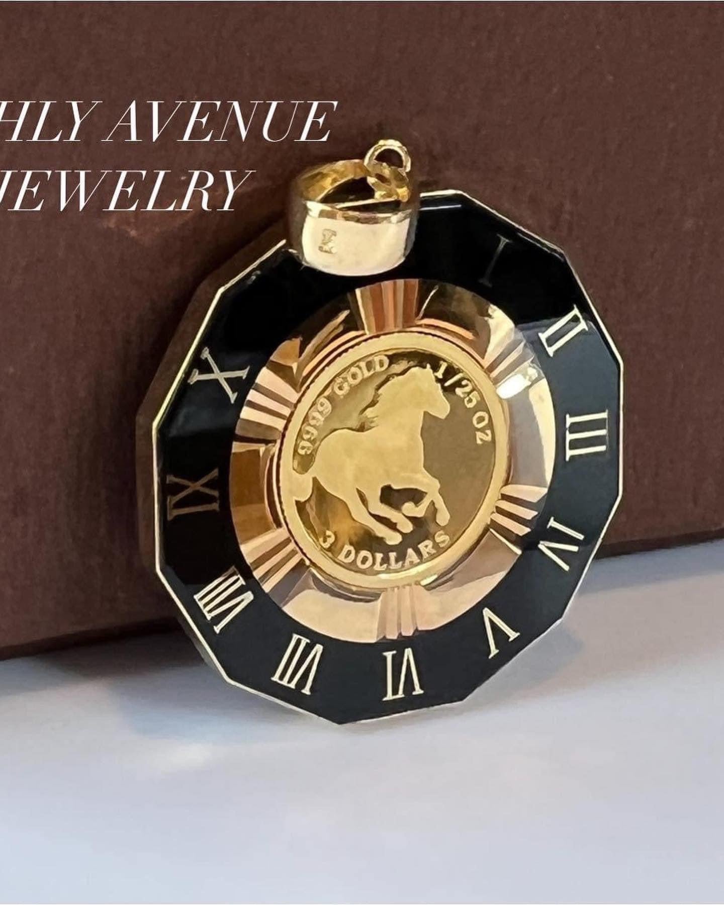 Horse/ Elizabeth 24k/18k Glass Pendant