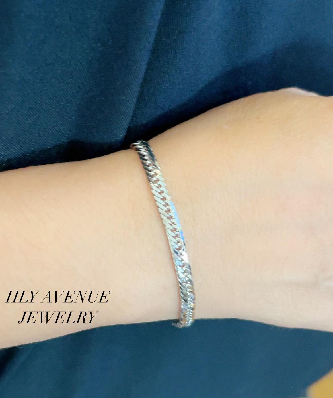 18k White Gold Japan Gold 8Triple Cut Kihei Bracelet 18cm (10g)