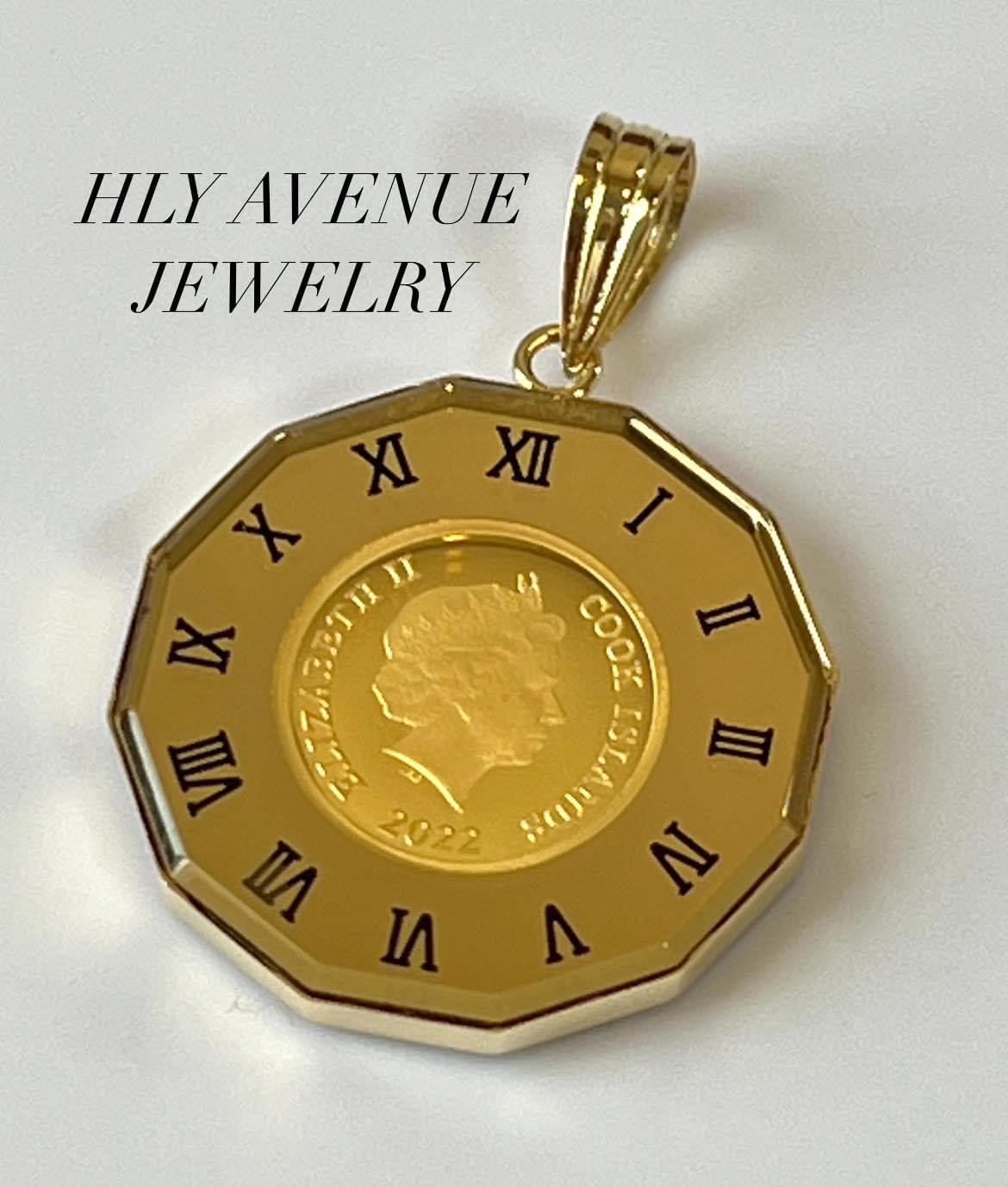 Pegasus /Elizabeth 24k/18k With Glass Pendant
