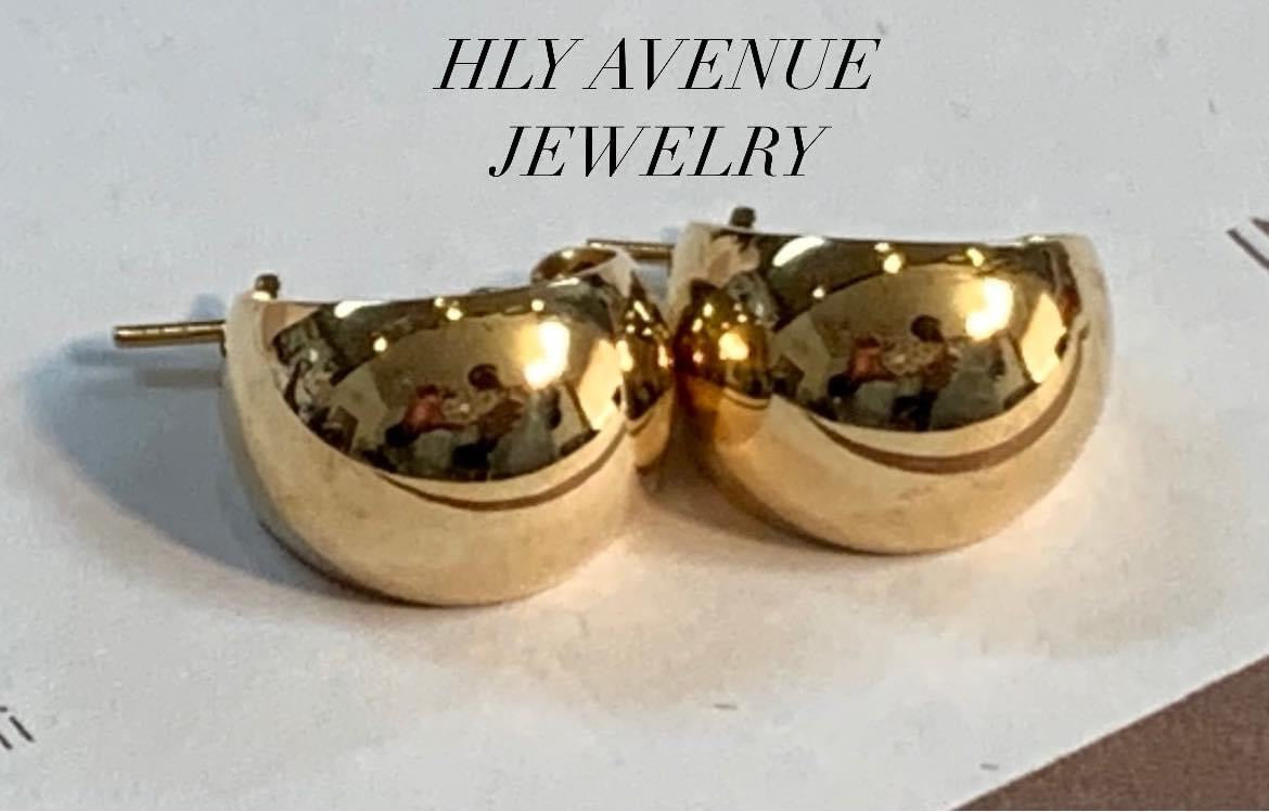 18K Yellow Gold Huggy Earrings
