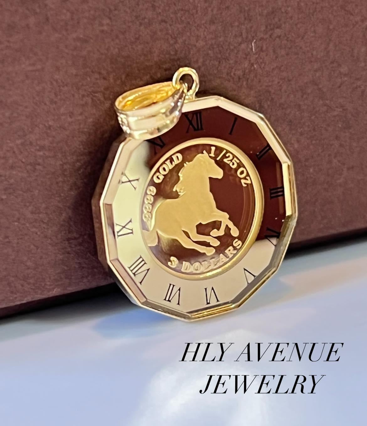 Horse/Elizabeth 24K/18k Japan Gold Coin Pendant