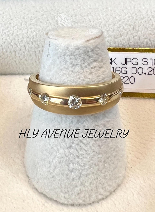 18k Japan Gold W/ 0.20 Ct. Diamond Ring Size #10