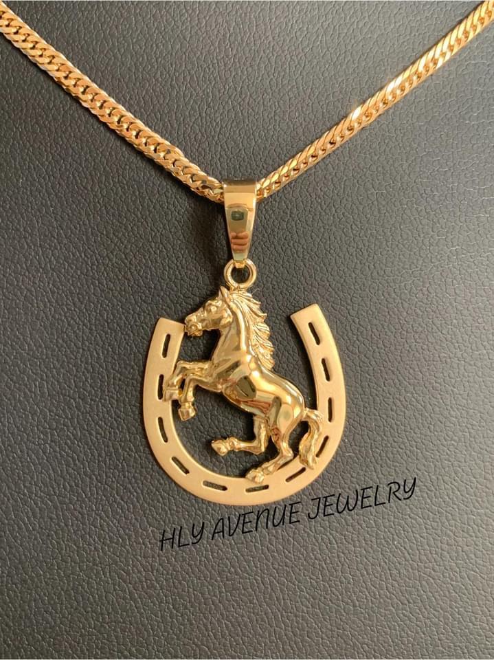 18K Japan Gold Horseshoe Pendant Top