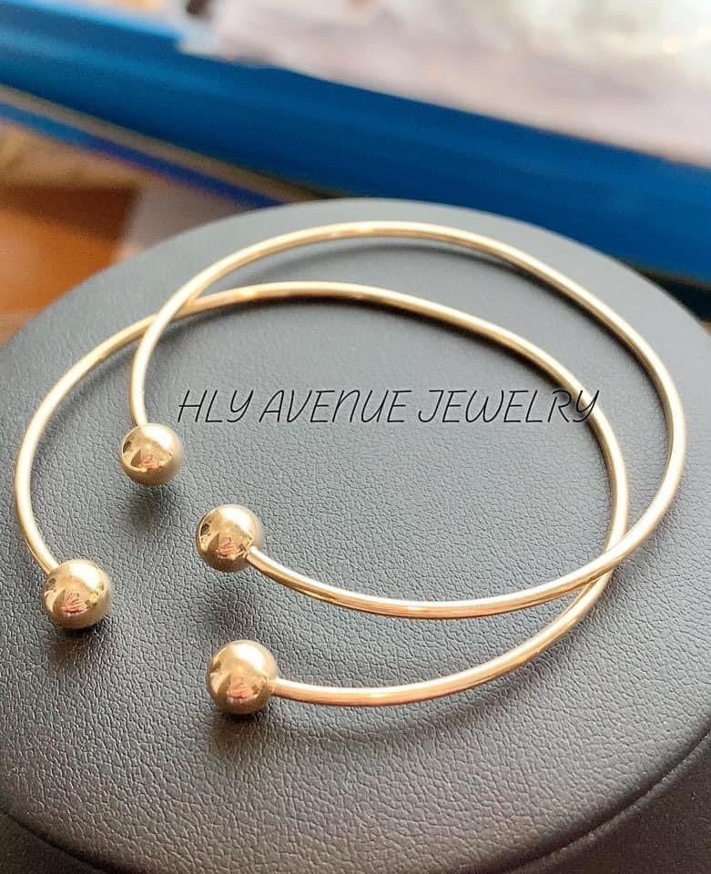18k Japan Gold 2X6mm Ball Bangle