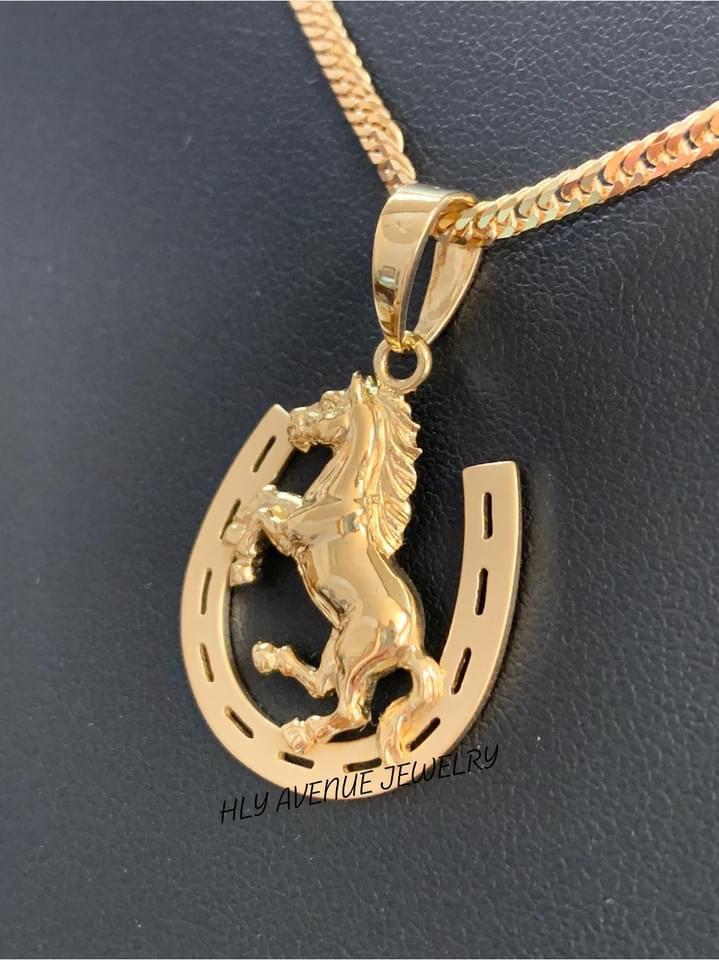 18K Japan Gold Horseshoe Pendant Top