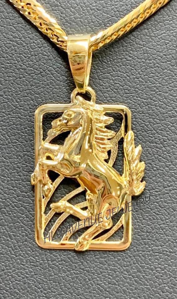 18k Solid Gold Square Horse Pendant