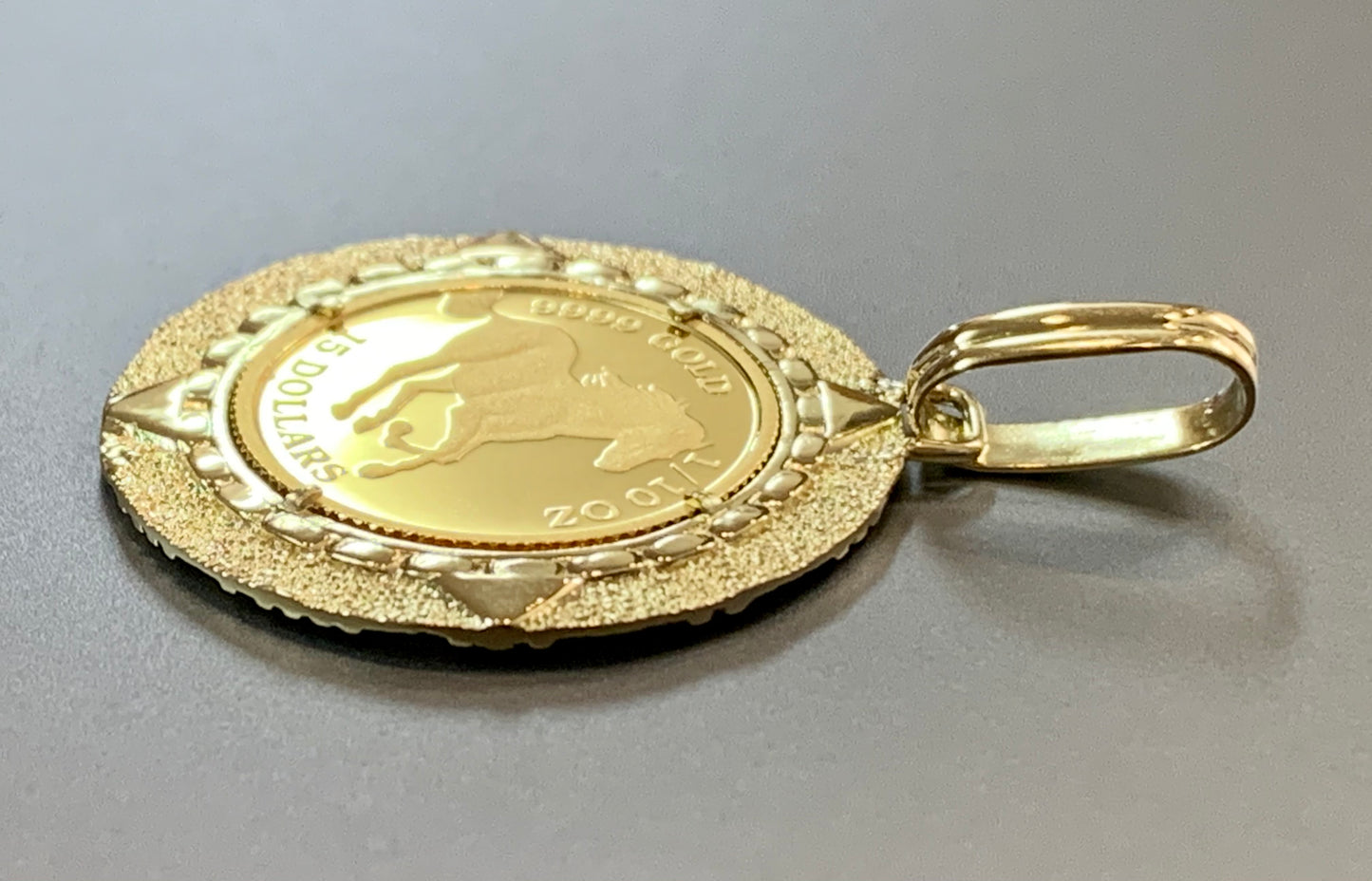 Horse/ Elizabeth 24k/18k Japan Gold Coin Pendant