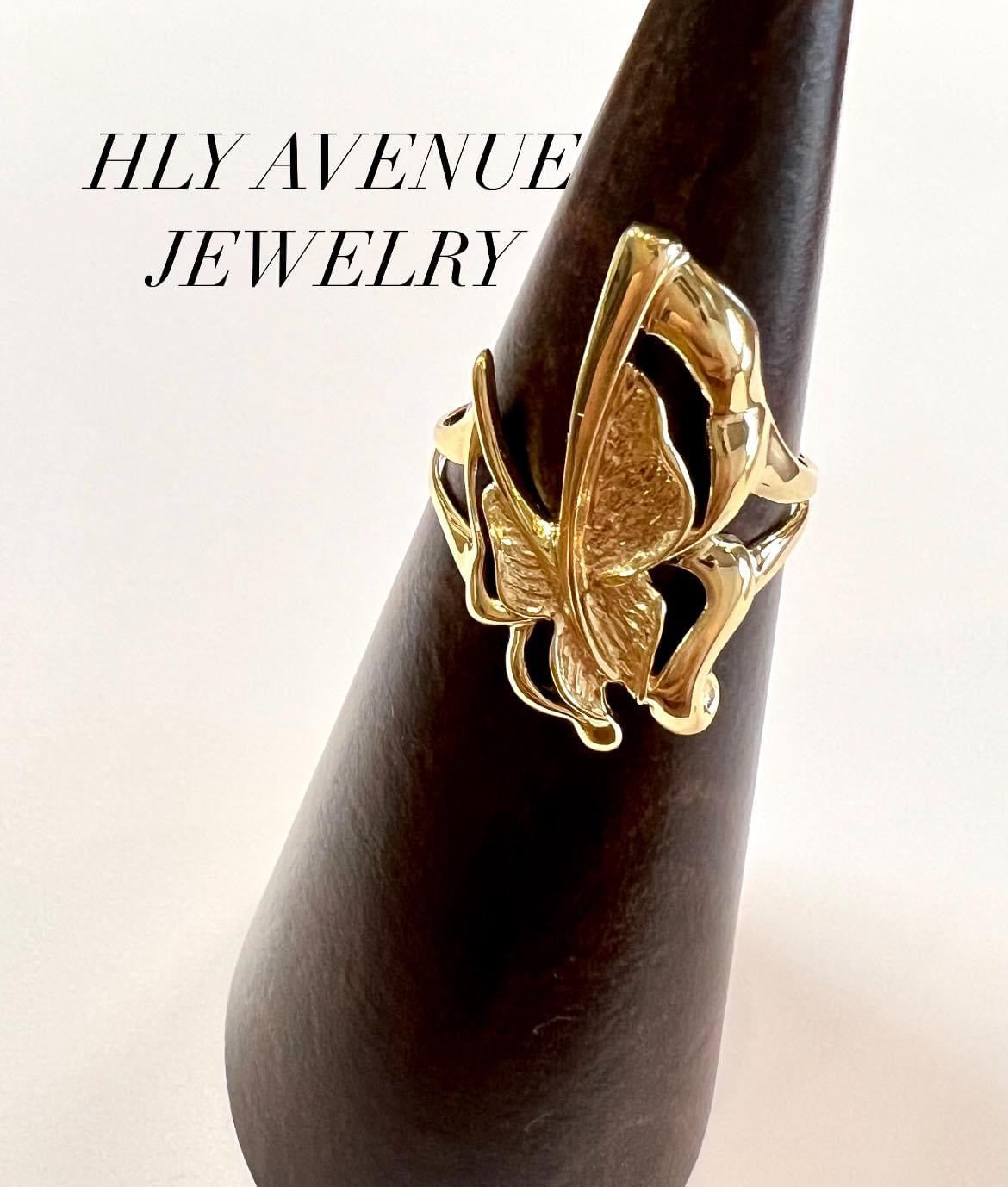18K Japan Gold Butterfly Ring