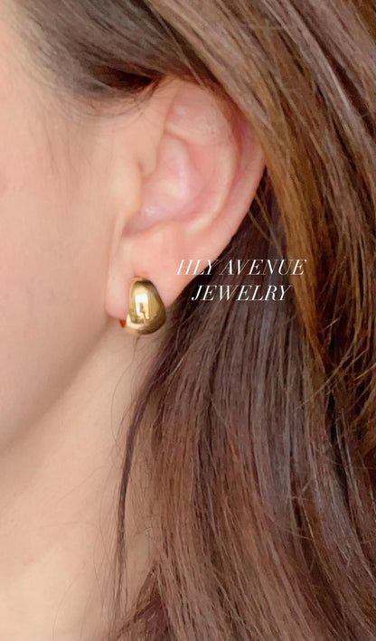 18K Japan Gold Huggy Earrings