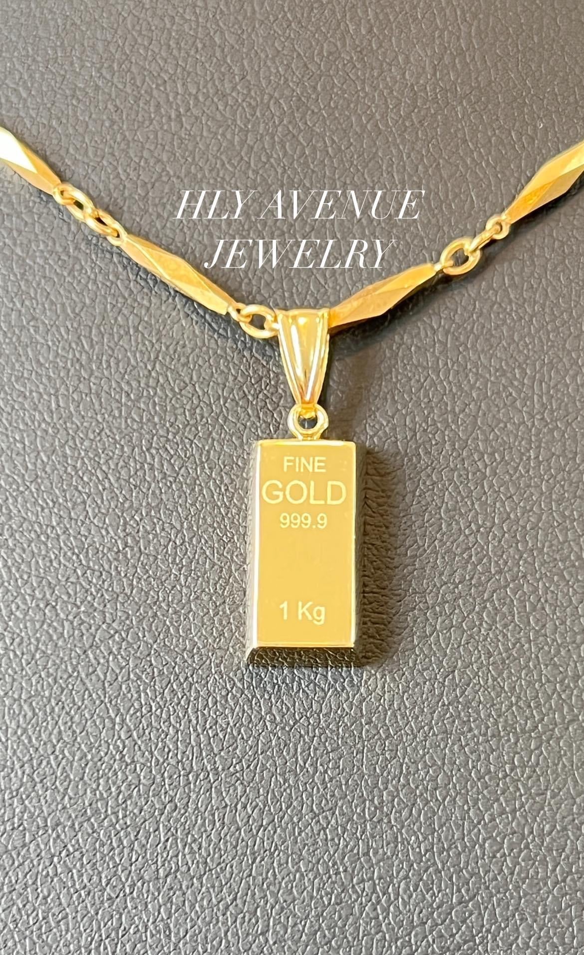 18k Japan Gold Gold Bar Pendant – HLY Avenue Jewelry