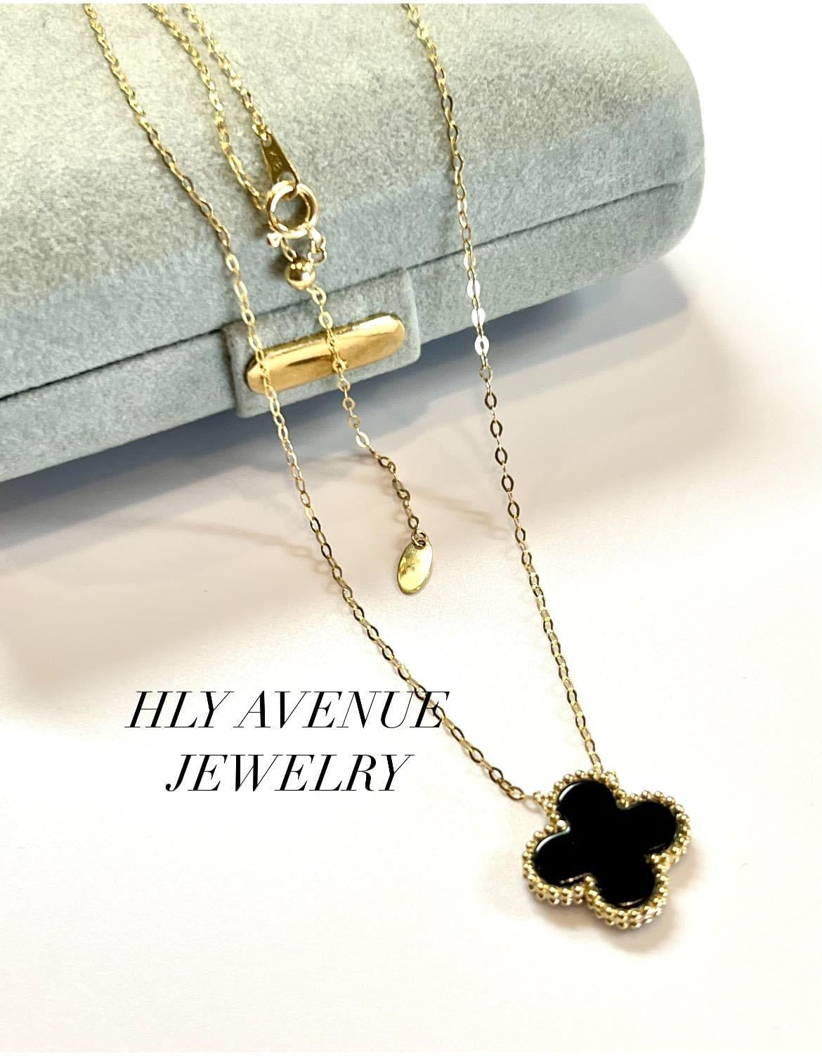 18k Japan Gold Clover Onyx/Shell Reversible Necklace